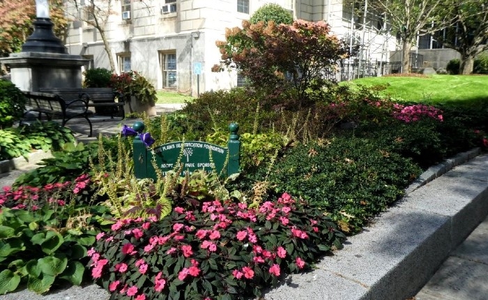 18-MainStPeaceful-pb-700-s Main Street Peaceful Garden